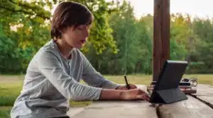 keep kids safe online